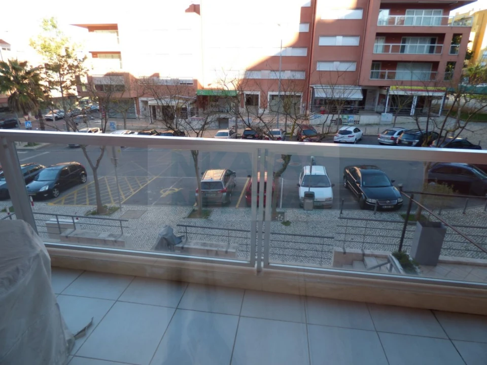 Apartamento T2 para Venda em Portimão Foto 2