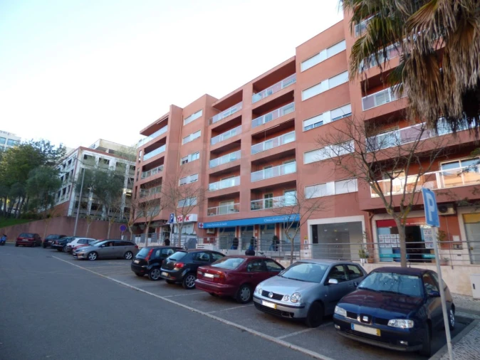 Apartamento T2 para Venda em Portimão Foto 1