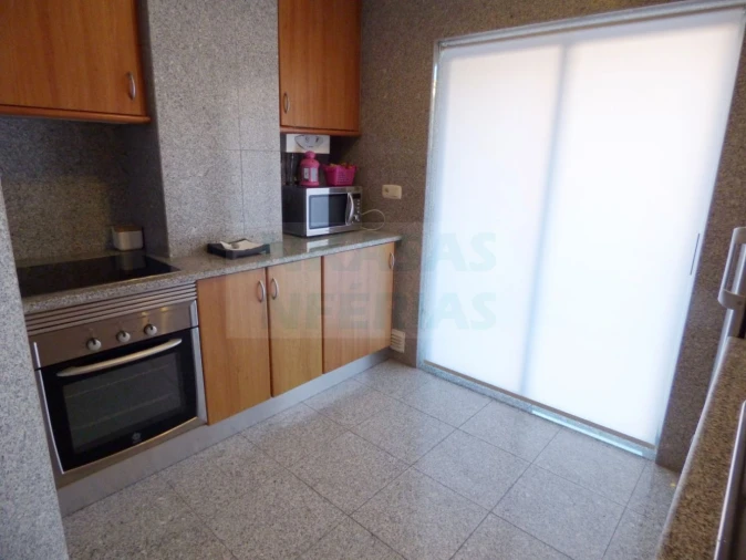 Apartamento T2 para Venda em Portimão Foto 4