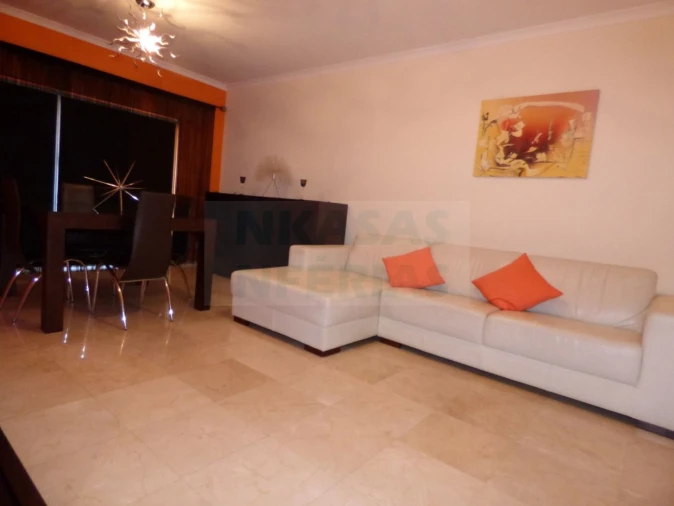 Apartamento T2 para Venda em Portimão Foto 8