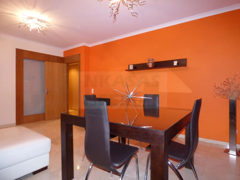 Apartamento T2 para Venda em Portimão Foto 13