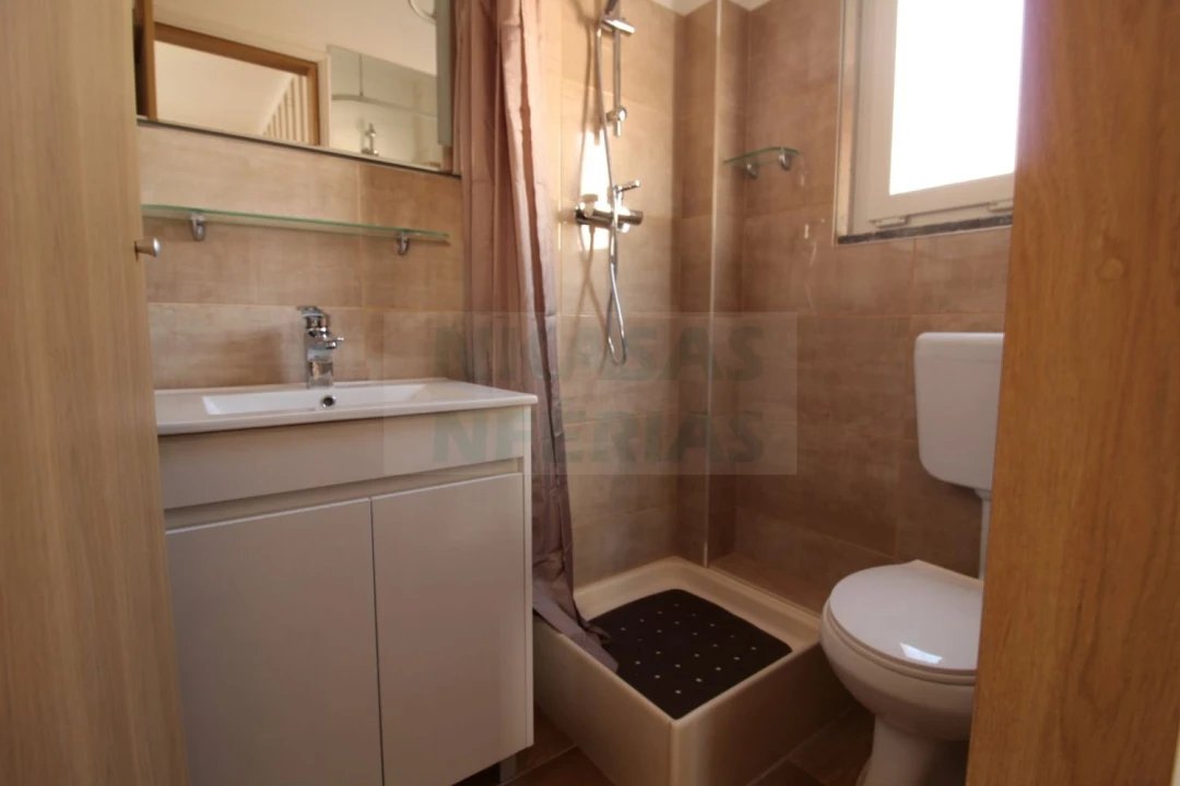 Apartamento T2 para Venda em Portimão Foto 11