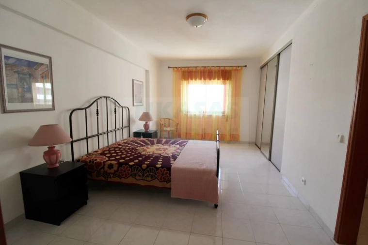 Apartamento T2 para Venda em Portimão Foto 9