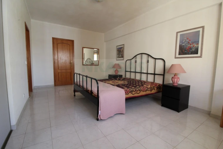 Apartamento T2 para Venda em Portimão Foto 10