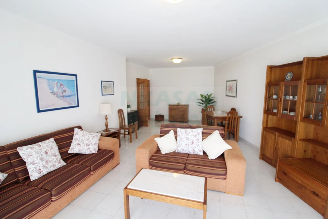 Apartamento T2 para Venda em Portimão Foto 5