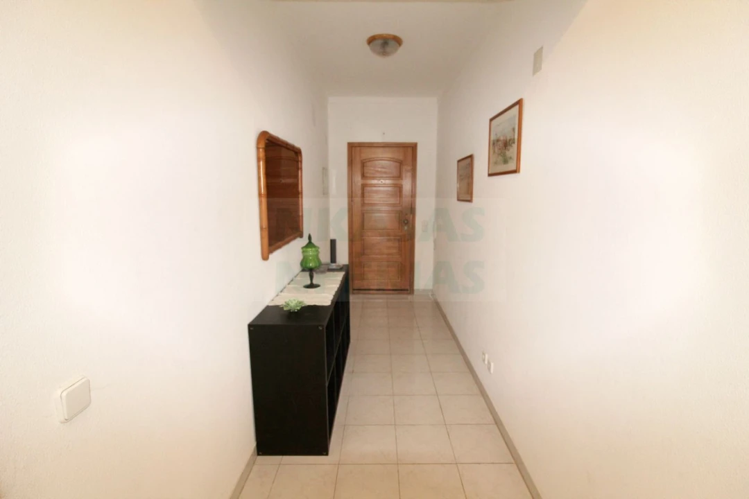 Apartamento T2 para Venda em Portimão Foto 16