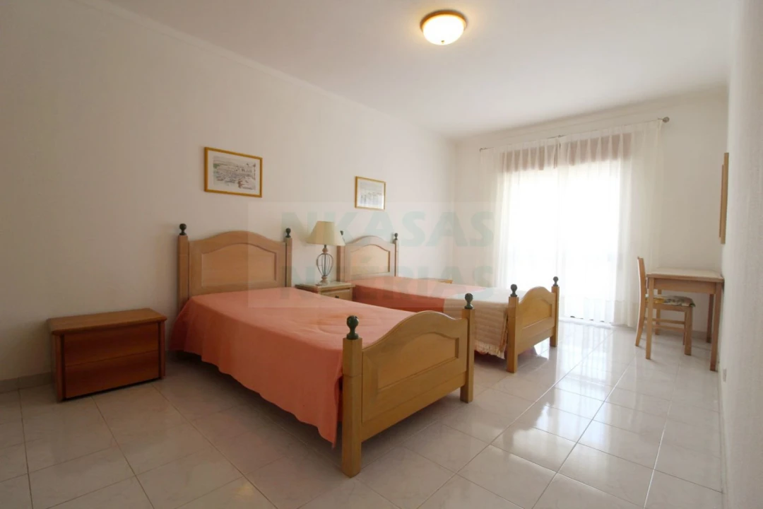 Apartamento T2 para Venda em Portimão Foto 12