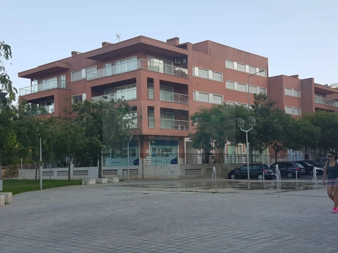 Apartamento T2 para Venda em Portimão Foto 3