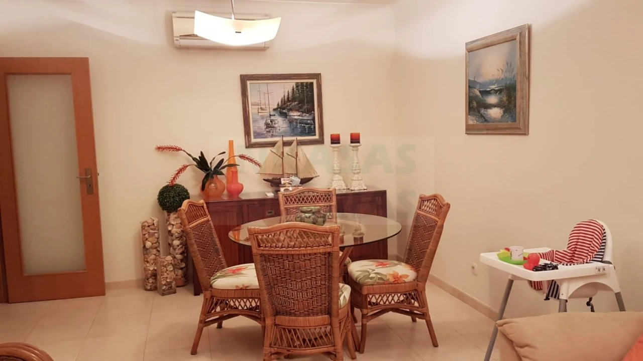 Apartamento T2 para Venda em Portimão Foto 18