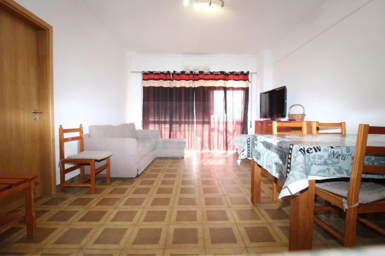 Apartamento T2 para Venda em Portimão Foto 9