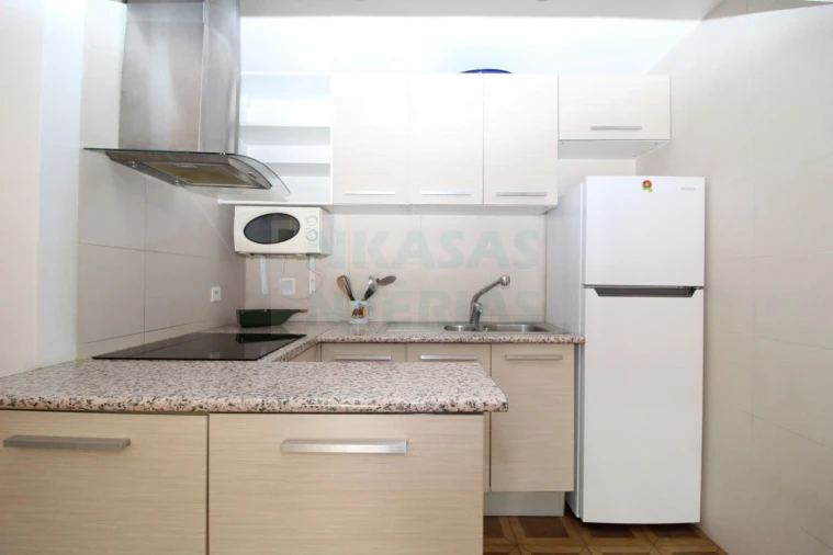 Apartamento T2 para Venda em Portimão Foto 7