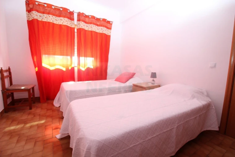 Apartamento T2 para Venda em Portimão Foto 16