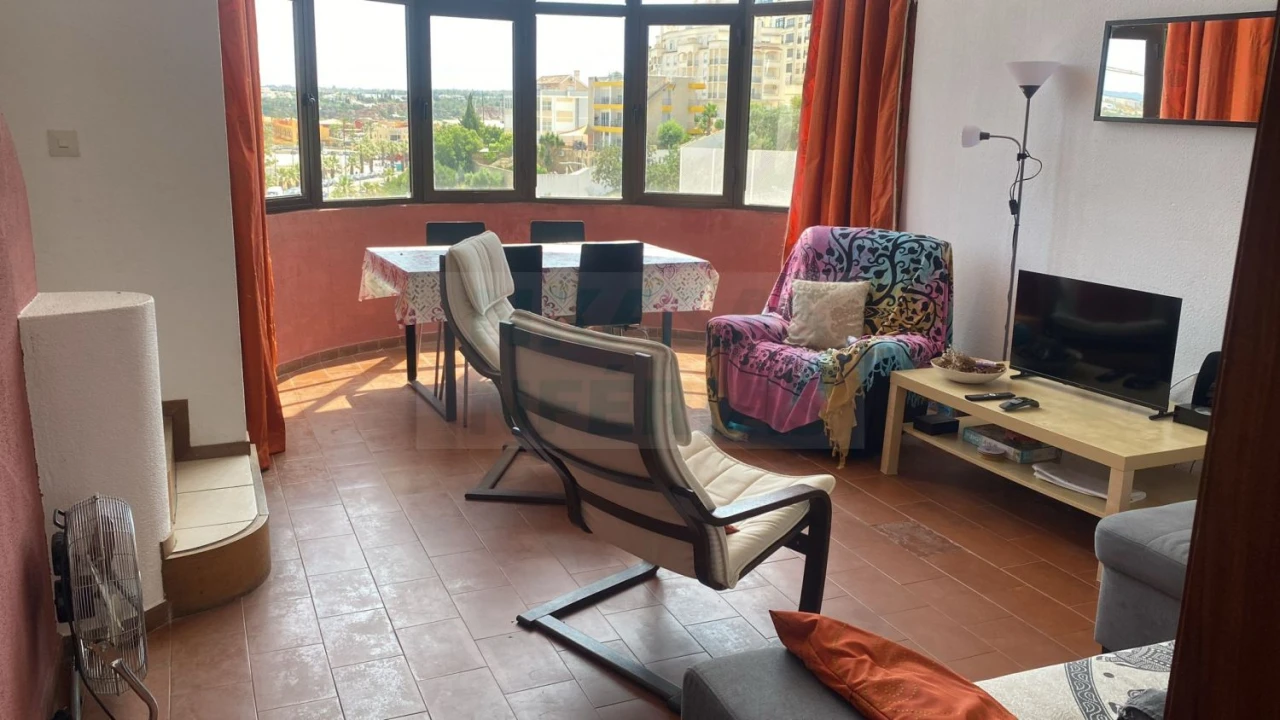 Apartamento T2 para Venda em Portimão Foto 7