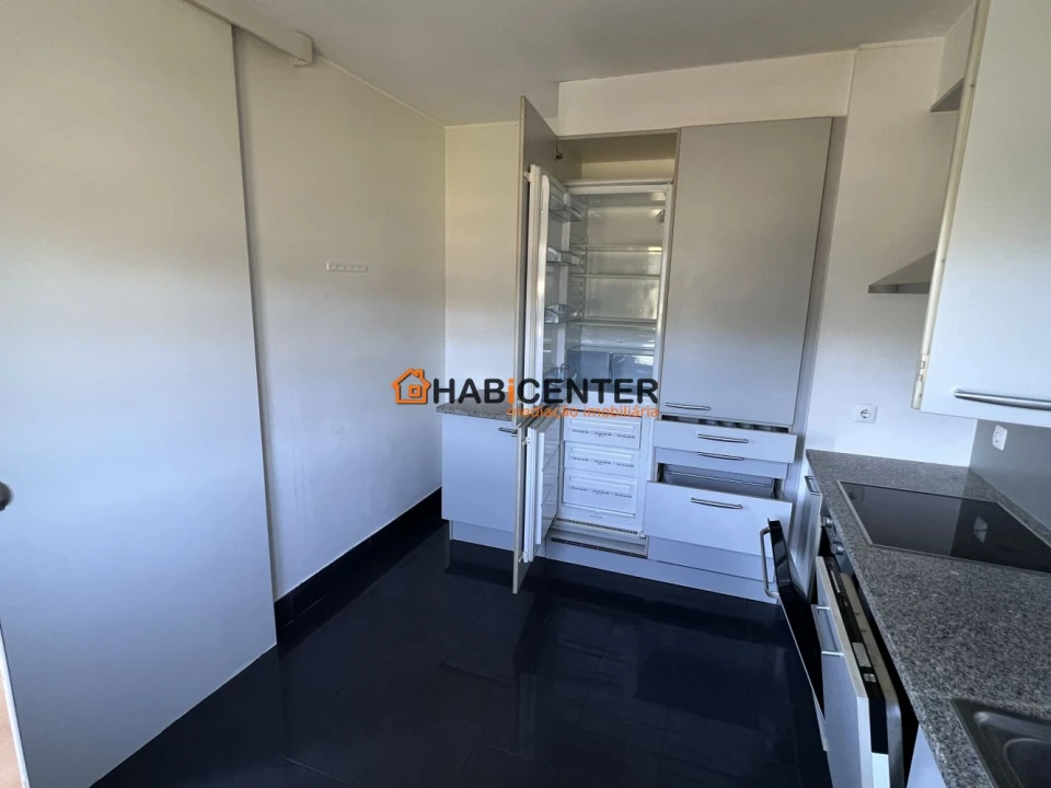 Apartamento T2 para Venda em Nazare Foto 23