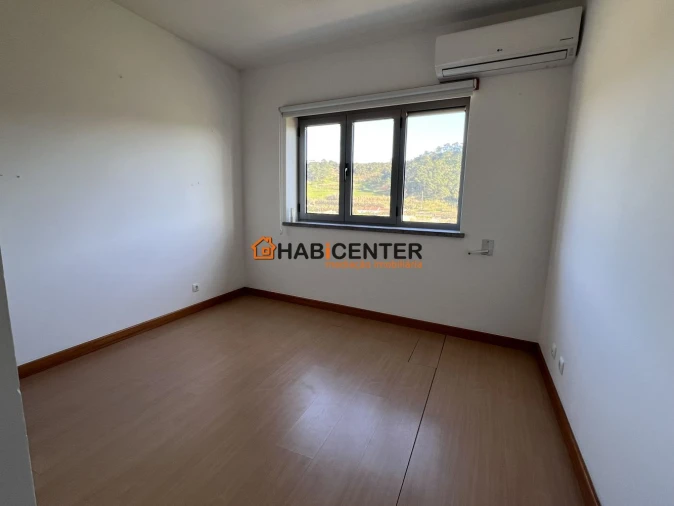 Apartamento T2 para Venda em Nazare Foto 14