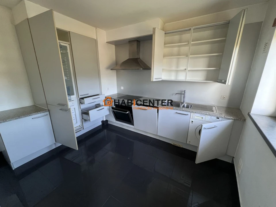 Apartamento T2 para Venda em Nazare Foto 22