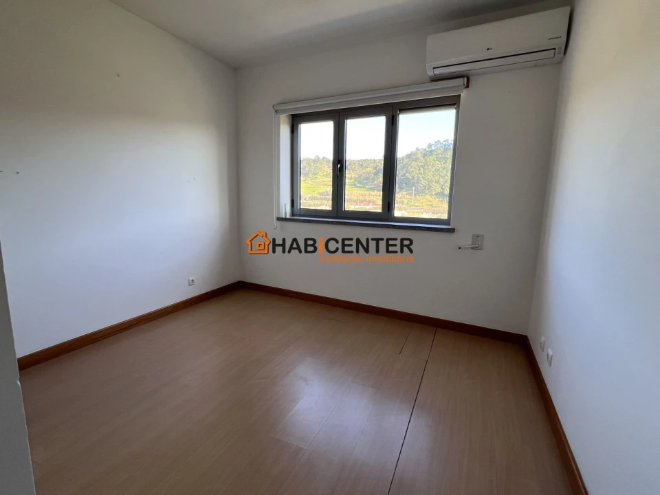 Apartamento T2 para Venda em Nazare Foto 14