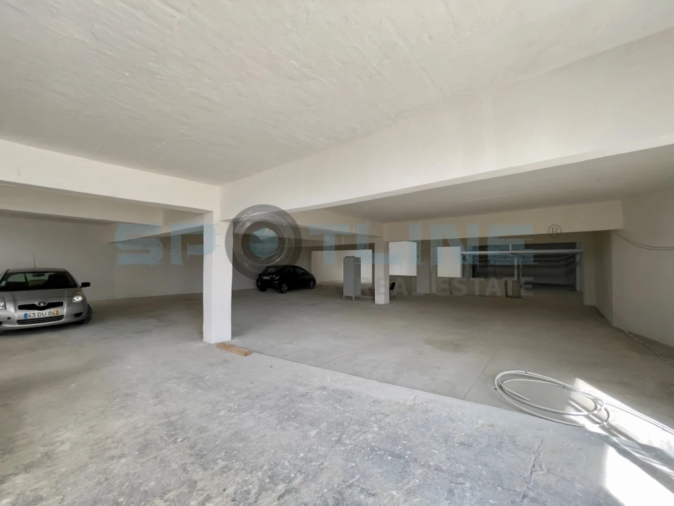 Loja para Arrendamento em Almada, Cova da Piedade, Pragal e Cacilhas Foto 4