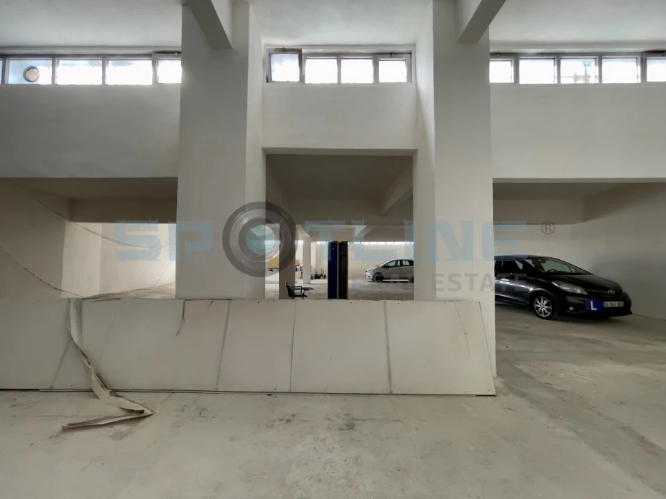 Loja para Arrendamento em Almada, Cova da Piedade, Pragal e Cacilhas Foto 6