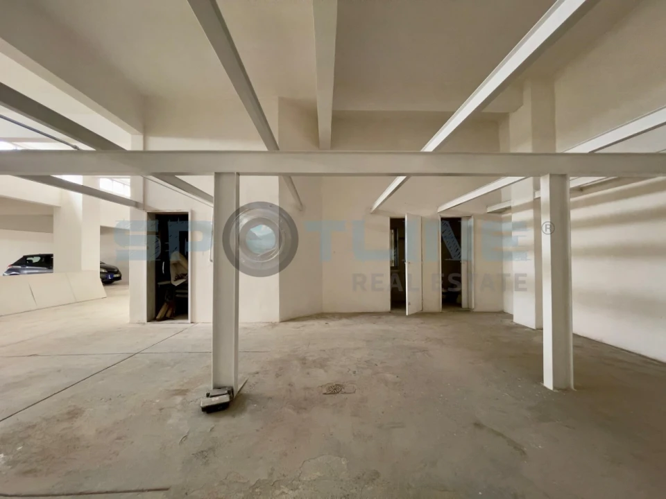 Loja para Arrendamento em Almada, Cova da Piedade, Pragal e Cacilhas Foto 8