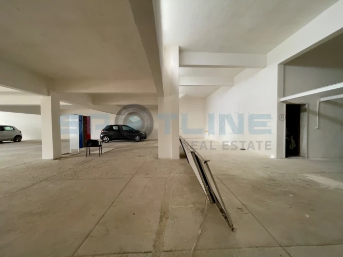 Loja para Arrendamento em Almada, Cova da Piedade, Pragal e Cacilhas Foto 11