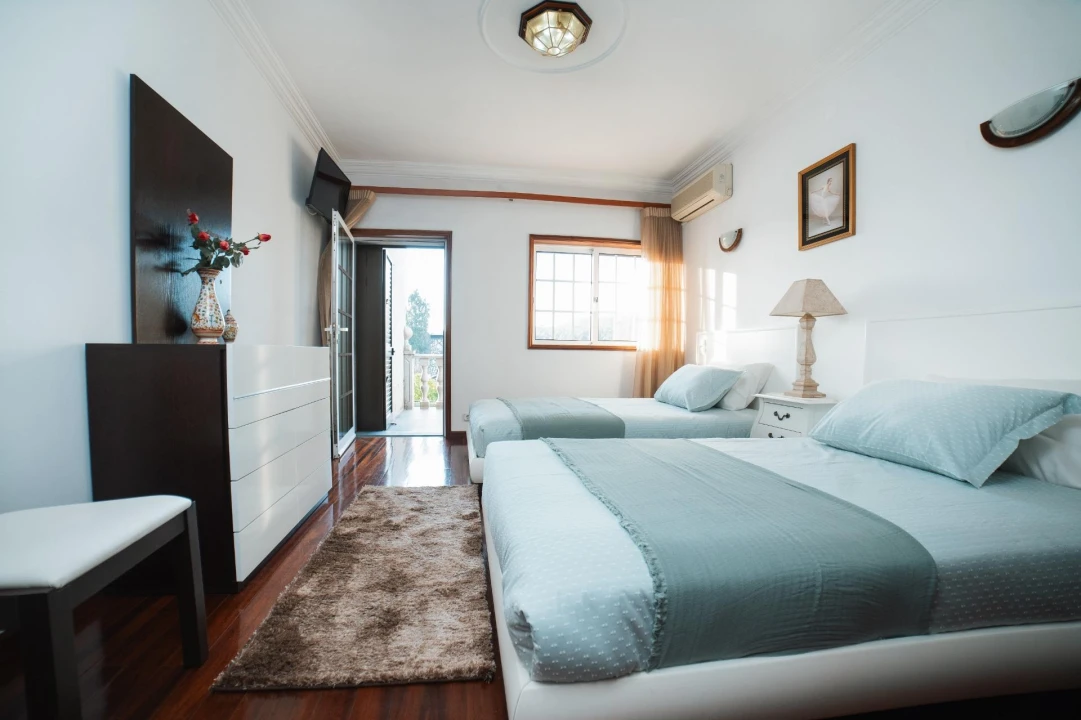 Moradia T7 para Venda em Pousa Foto 7