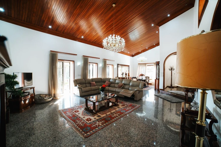 Moradia T7 para Venda em Pousa Foto 2