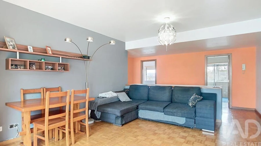 Apartamento T4 para Venda em Fornos Foto 5