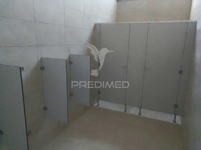 Armazém para Venda em Sacavém e Prior Velho Foto 9