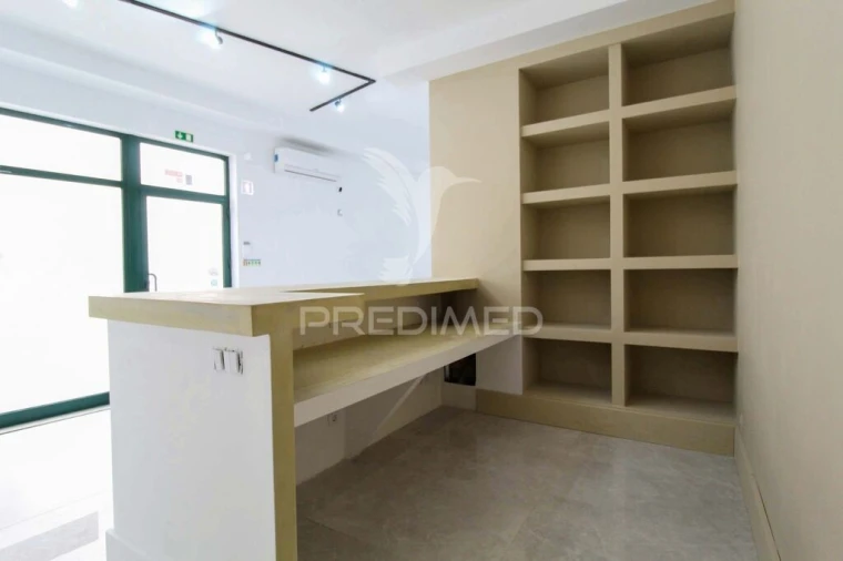 Loja para Venda em Olhão Foto 2