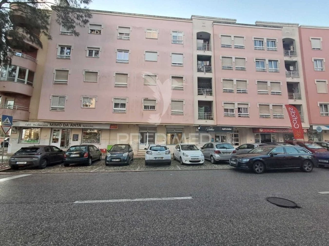 Loja para Arrendamento em Agualva e Mira-Sintra Foto 10