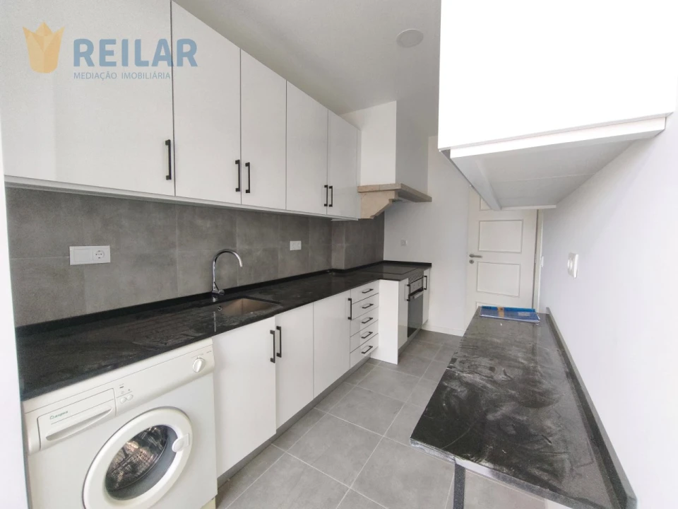 Apartamento T1 para Arrendamento em São Vicente Foto 2