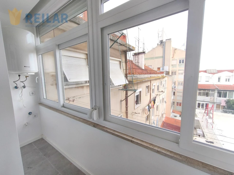 Apartamento T1 para Arrendamento em São Vicente Foto 16