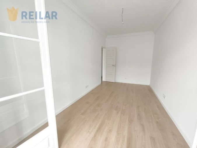 Apartamento T1 para Arrendamento em São Vicente Foto 5