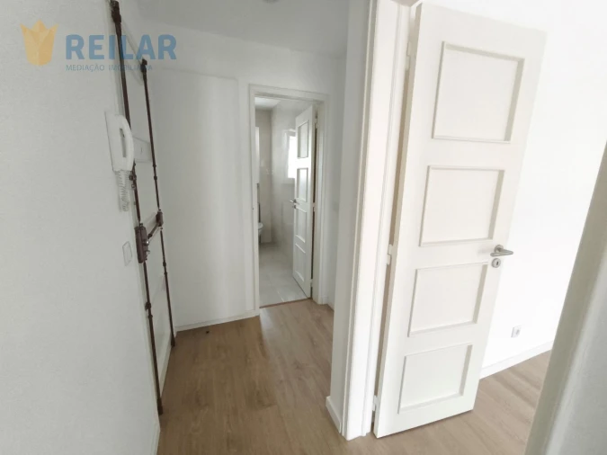 Apartamento T1 para Arrendamento em São Vicente Foto 14