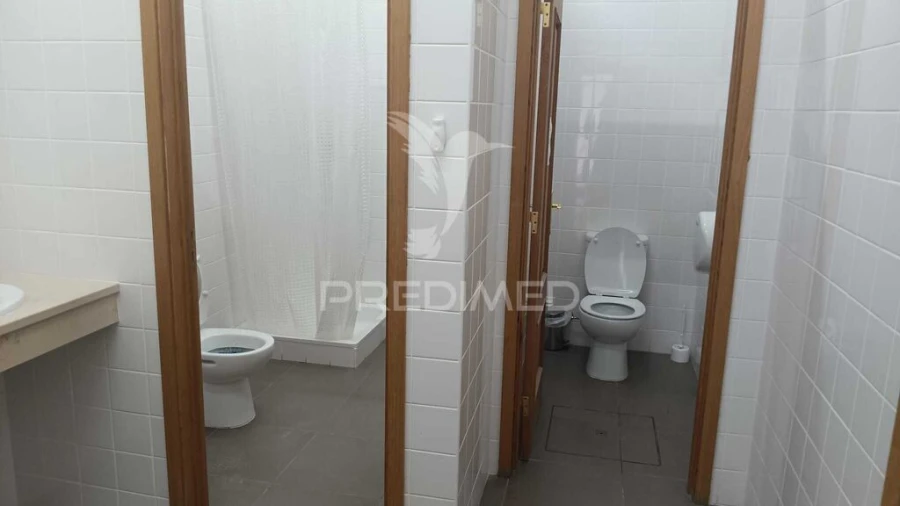 Armazém para Arrendamento em Santo Antão e São Julião do Tojal Foto 17