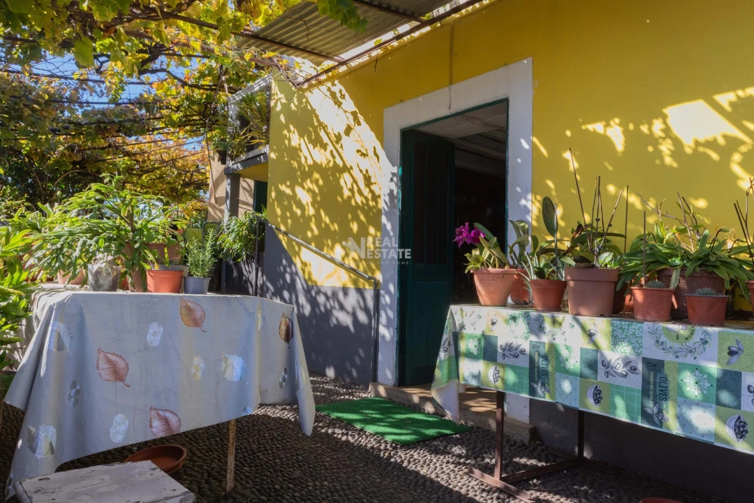 Moradia T3 para Venda em Canhas Foto 17