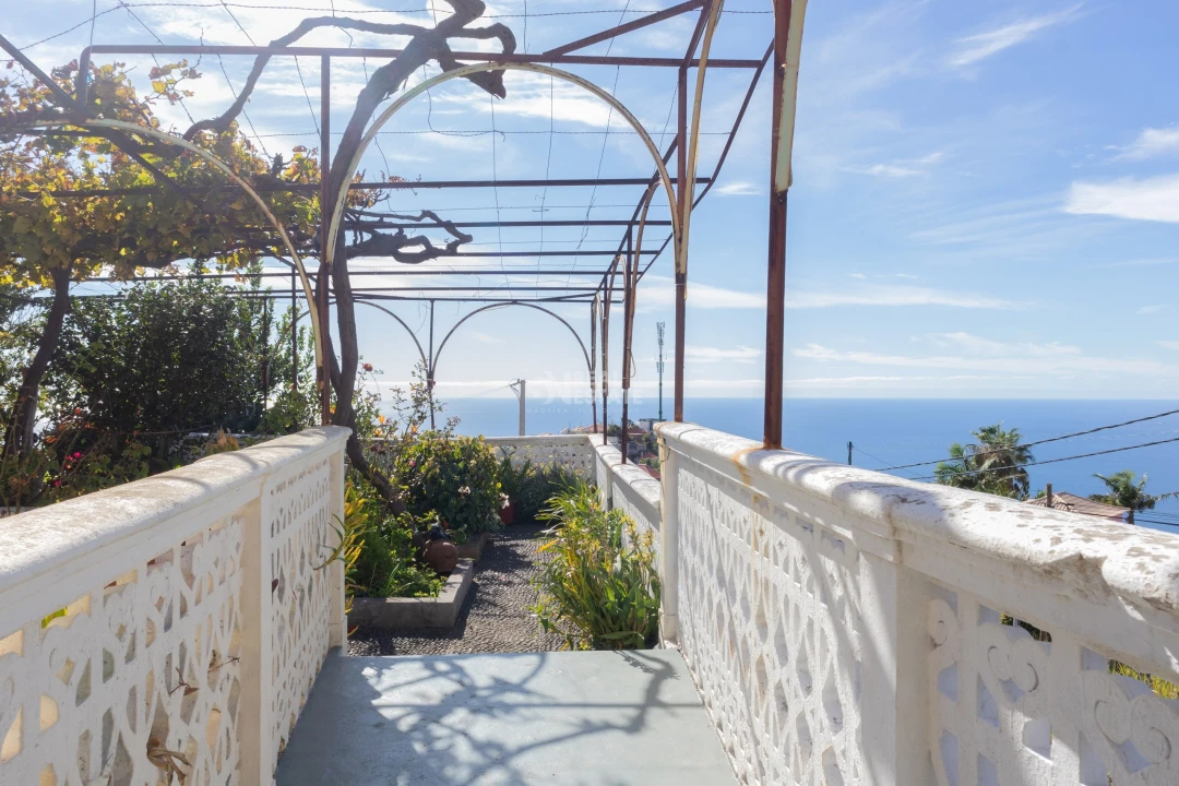 Moradia T3 para Venda em Canhas Foto 48