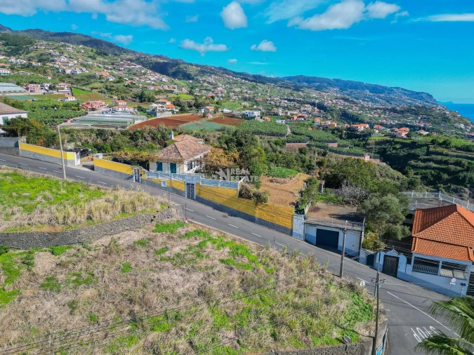 Moradia T3 para Venda em Canhas Foto 7