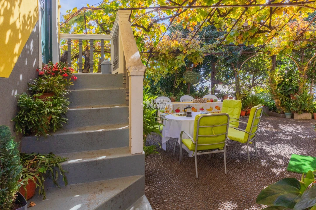 Moradia T3 para Venda em Canhas Foto 32