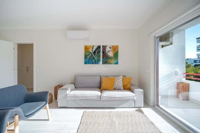 Apartamento T2 para Arrendamento em Quarteira