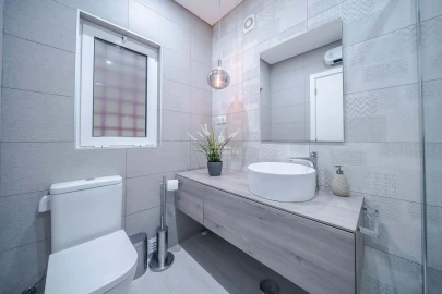 Apartamento T2 para Arrendamento em Quarteira