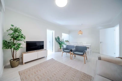 Apartamento T2 para Arrendamento em Quarteira