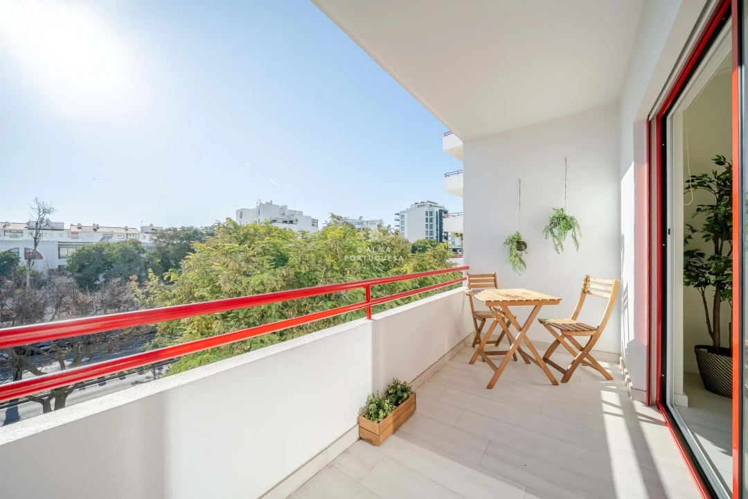 Apartamento T2 para Arrendamento em Quarteira Foto 23