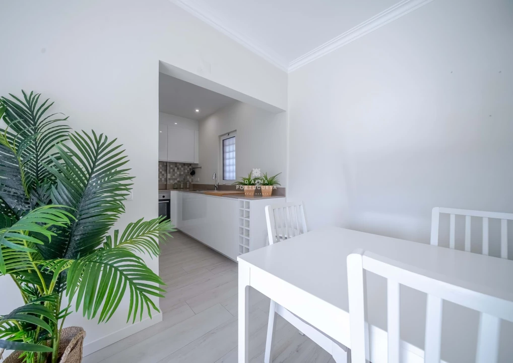 Apartamento T2 para Arrendamento em Quarteira Foto 15