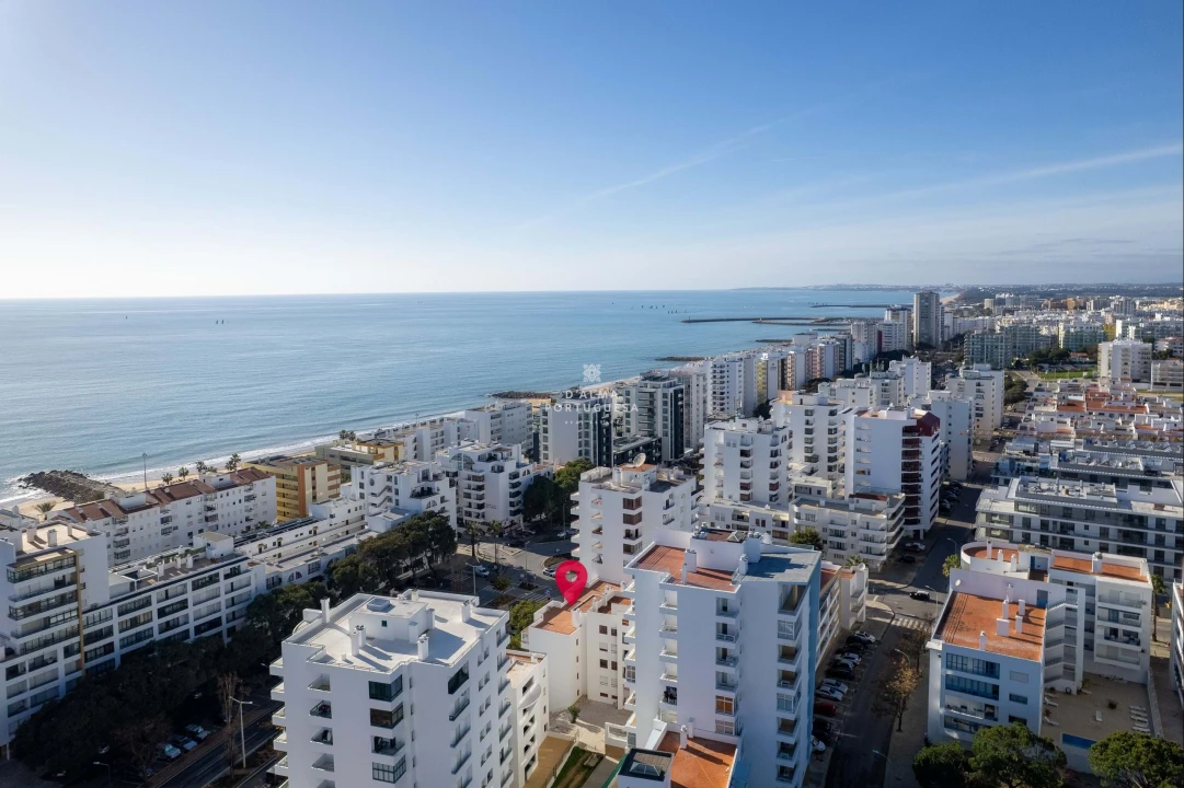 Apartamento T2 para Arrendamento em Quarteira Foto 4