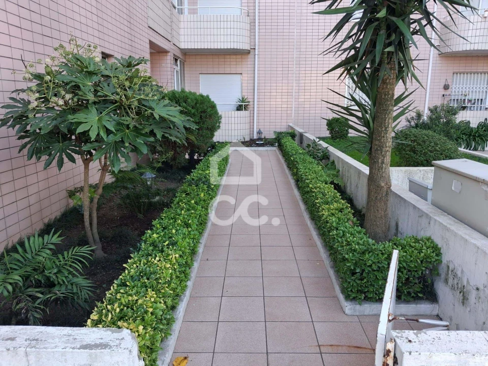 Apartamento T2 para Venda em Baguim do Monte (Rio Tinto) Foto 2