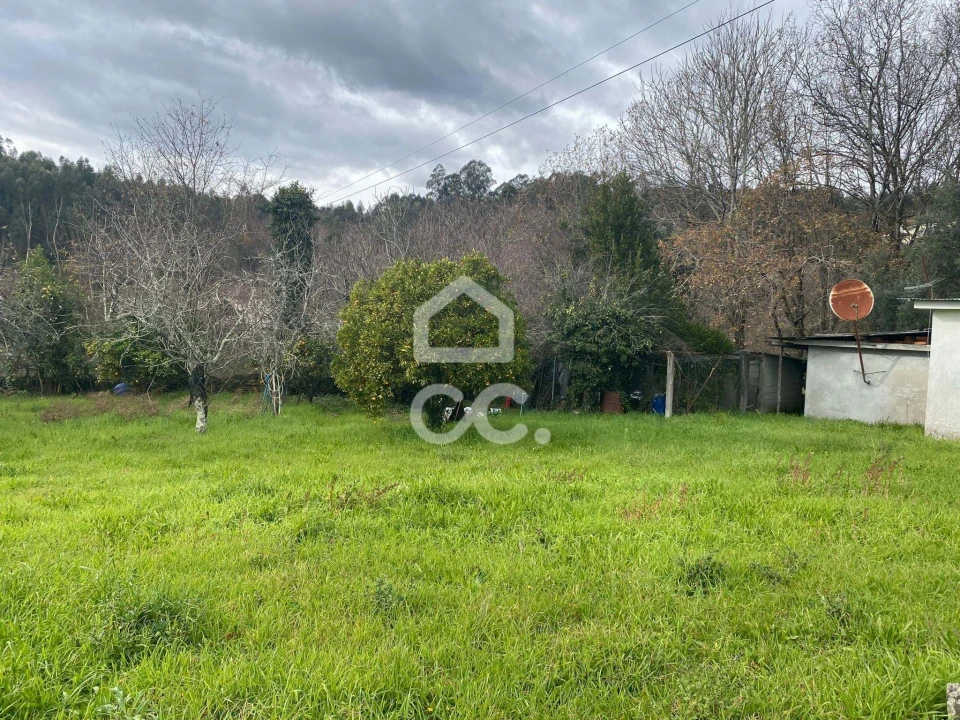 Terreno para Venda em Selho São Lourenço e Gominhães Foto 2