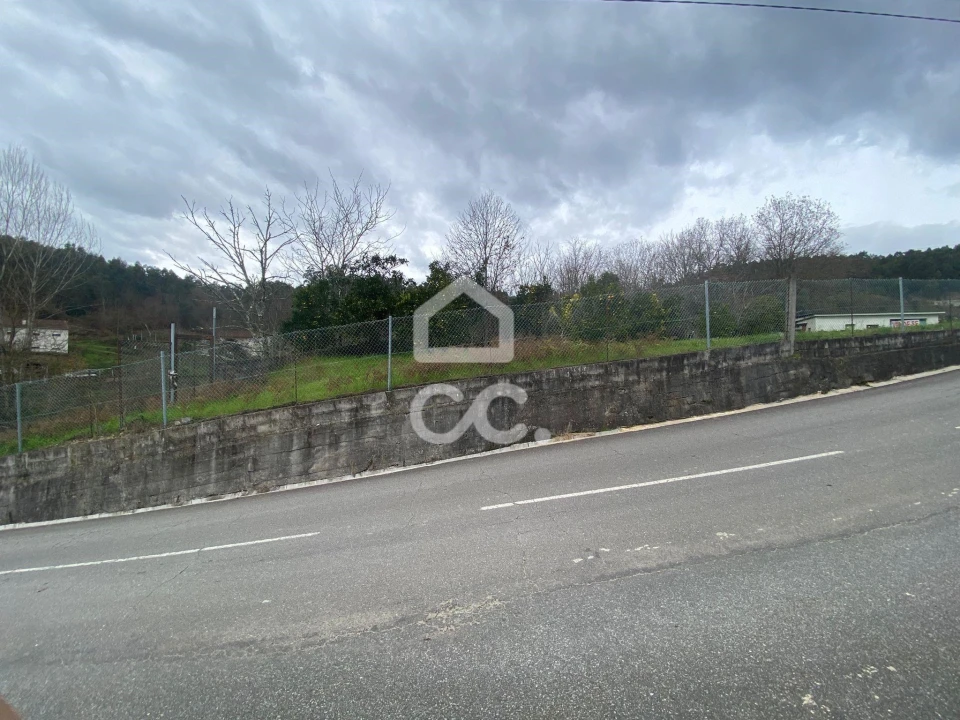 Terreno para Venda em Selho São Lourenço e Gominhães Foto 7