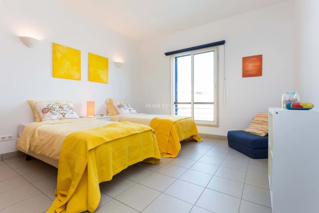 Apartamento T2 para Arrendamento em Lagos (São Sebastião e Santa Maria) Foto 11